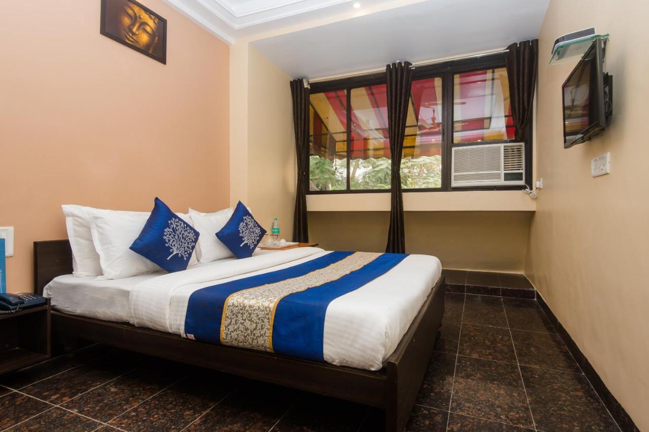 Hotel Shubham Панвел Екстер'єр фото